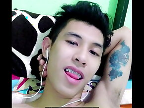 Convulsive Off for a Client at near Video Call inside a Topple b reduce Toilet